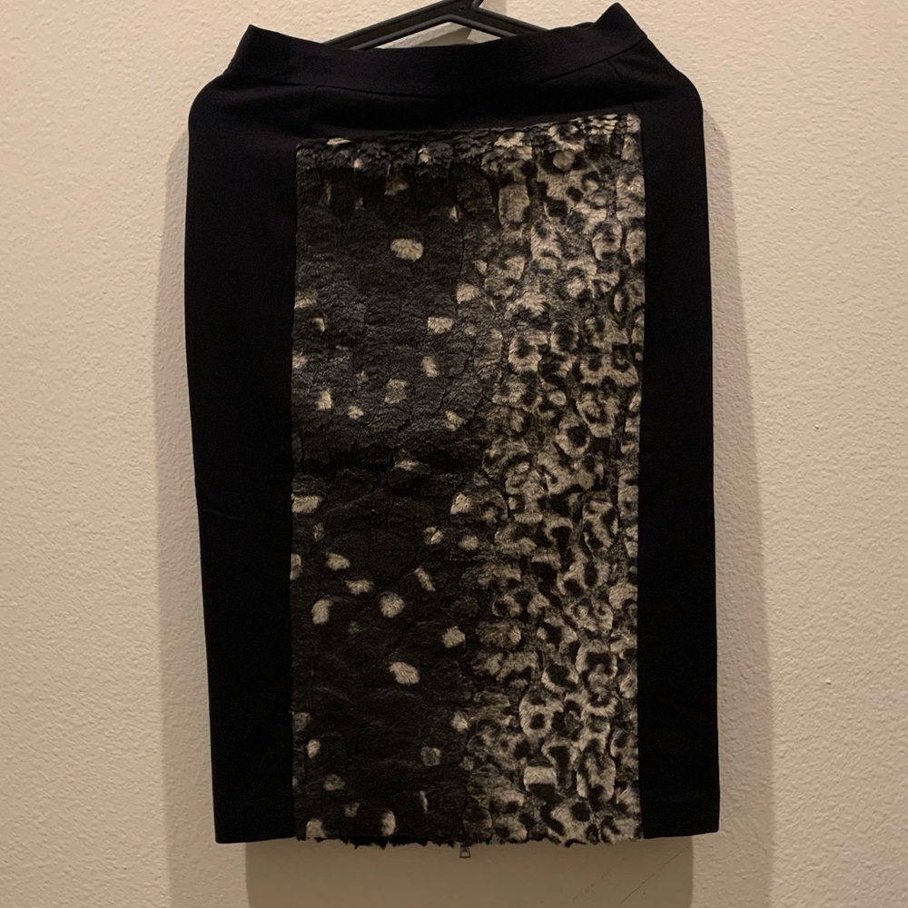 BCBGMAXAZRIA Animal print pencil skirt